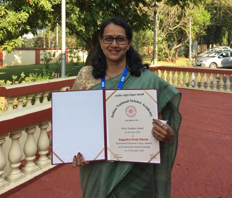 Dr Sagarika Damle received the INSA teachers’ award by the Indian National Science Academy for 2019